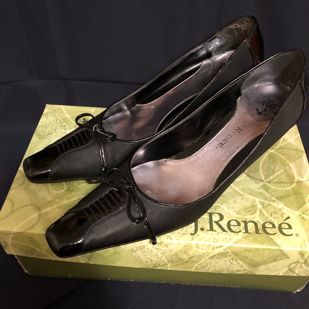 Grace Pumps by Liz Claiborne